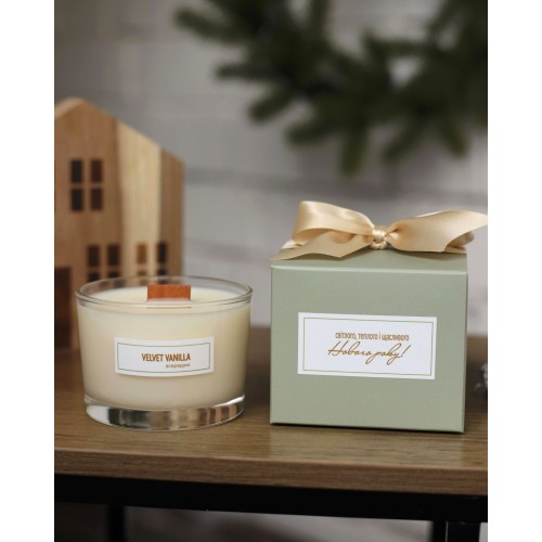 Новорічна соєва свічка з особливим написом. VELVET VANILLA. ТM TEPLO всередині Новорічна соєва свічка з особливим написом. VELVET VANILLA. ТM TEPLO всередині